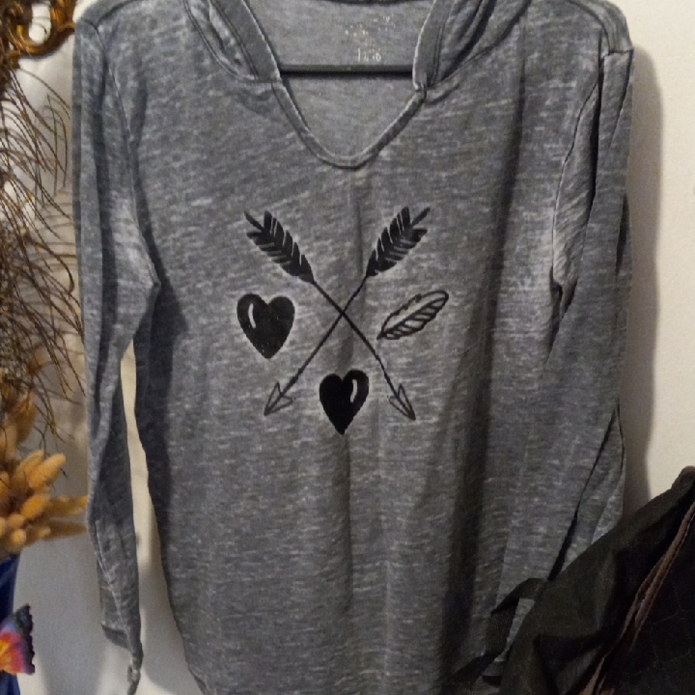 Gray Long Sleeve Hoodie with Arrow and Heart Design